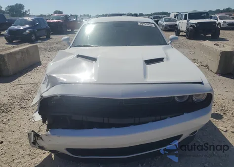 2021 Dodge Challenger Sxt z USA, uszkodzony, nr VIN 2C3CDZAG2MH599829
